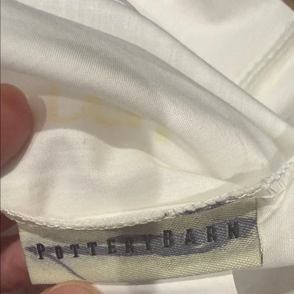 Pottery Barn embroidered Pillowcases new set of 2 + matching flat sheet Queen